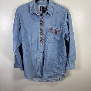 At‎ Last Vintage Light Blue Embroidered Denim Shirt Sz Small